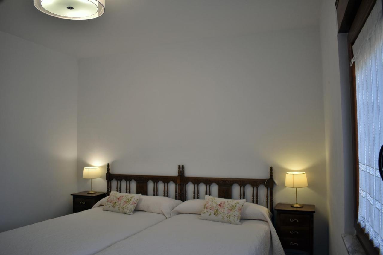 Apartamentos Picea Azul Vega de Espinareda Esterno foto